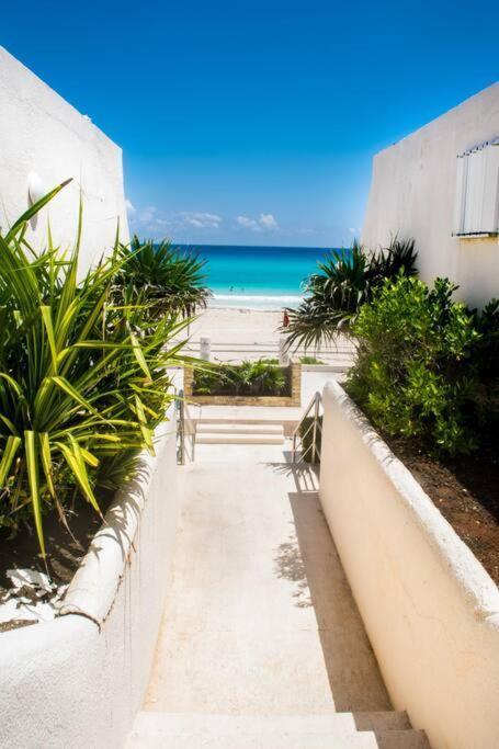 Ocean Front Villa Marlin, Best Location In Hotel Zone #109 坎昆 外观 照片